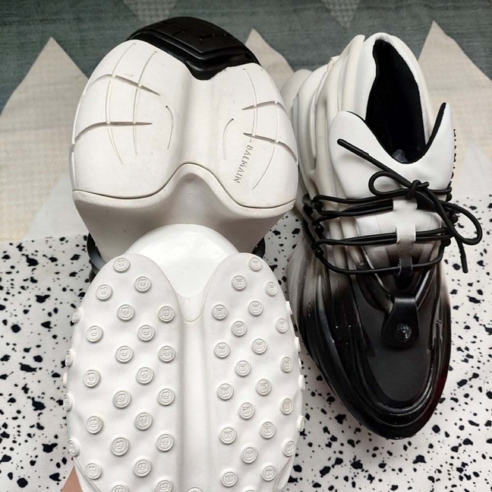 Balmain Black and White Women's Sneakers - Picture 8 of 8